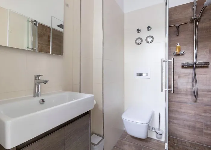 Im Villenviertel Iéna